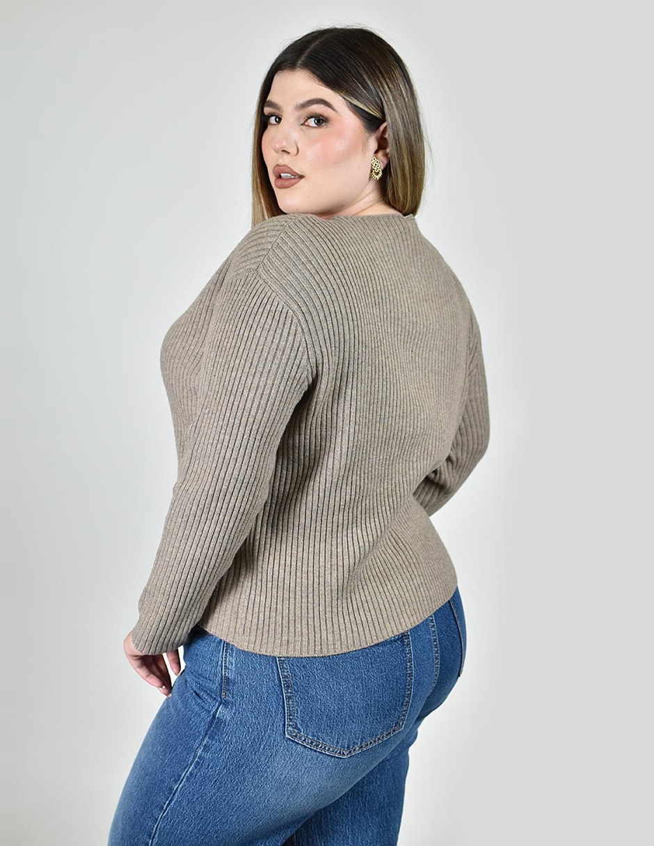 Suéter cuello ojal para mujer